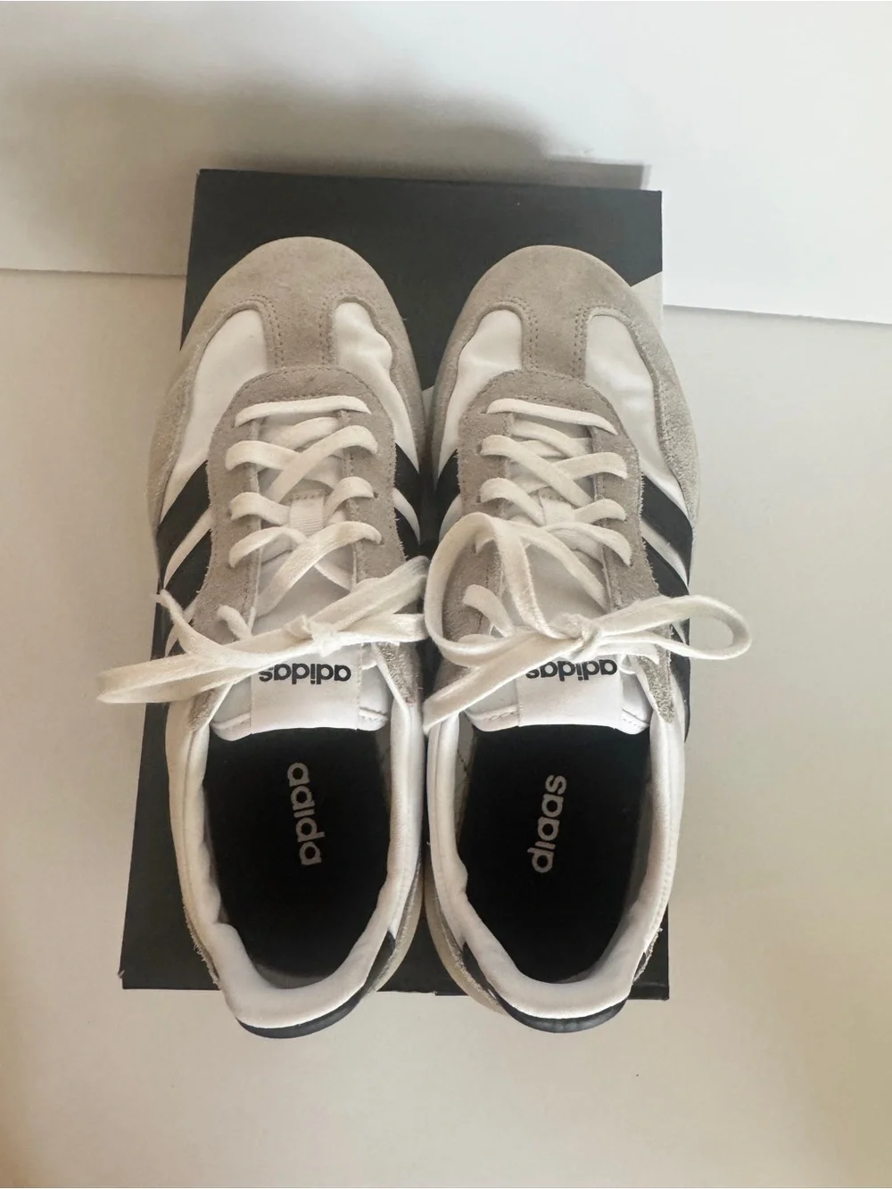 adidas White, Black & Light Gray Retro-Inspired Sneakers size 8